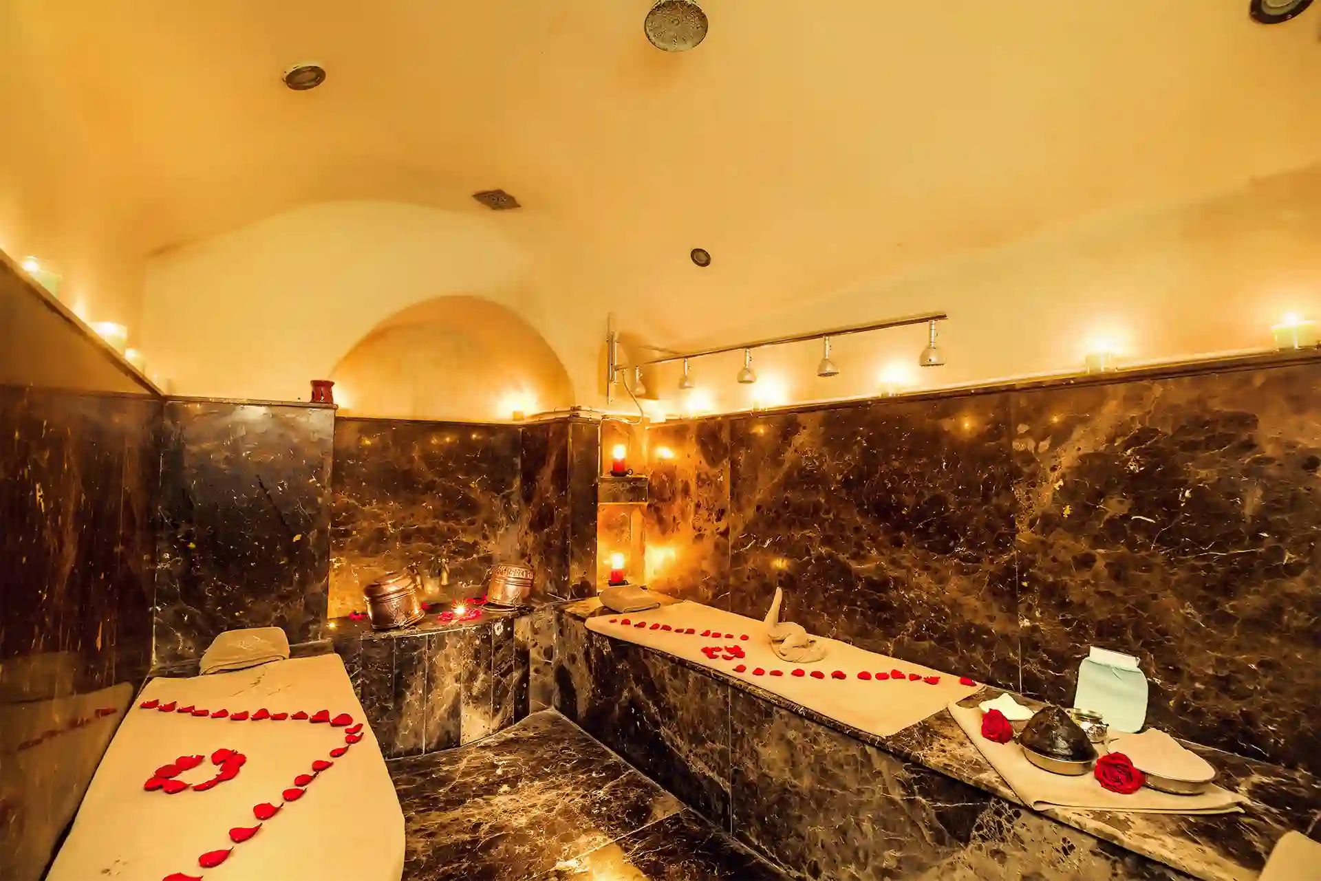 Marrakech hammam and massage experience in a traditional spa